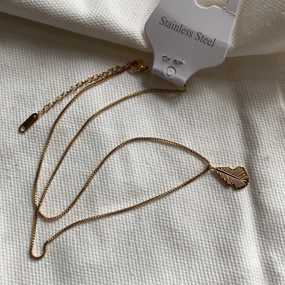 Leaf necklace. Symbol of peace and charm. - Picture 7 of 7